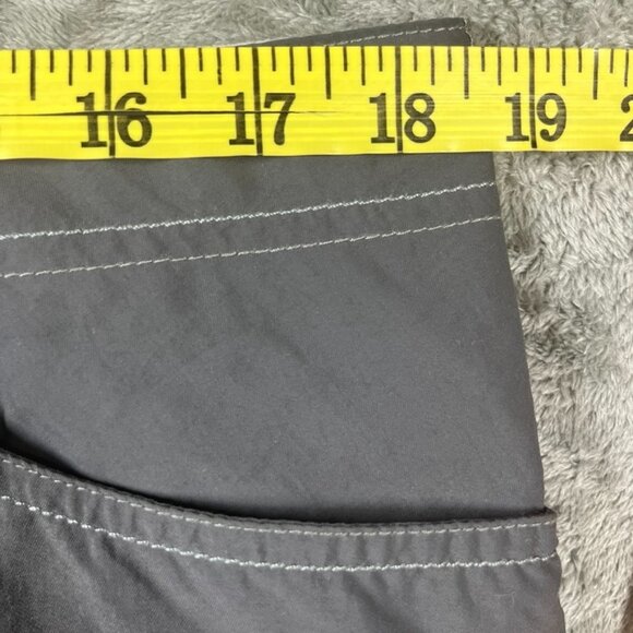 Mountain Hardware Hiking Shorts Womens Size 14 Gray Nylon Outdoor Performance - Picture 7 of 10